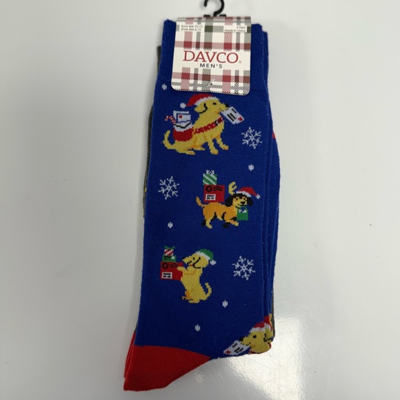 NWT DavCo Christmas Dog Print Socks 2 PAIR  Men’s 10-13 Blue Gray Holiday Dogs - Picture 2 of 8